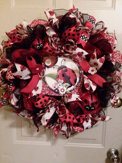 Metal Wreath Sign * Ladybug Love *  3 Sizes * Lightweight